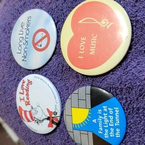 Set of 4 buttons